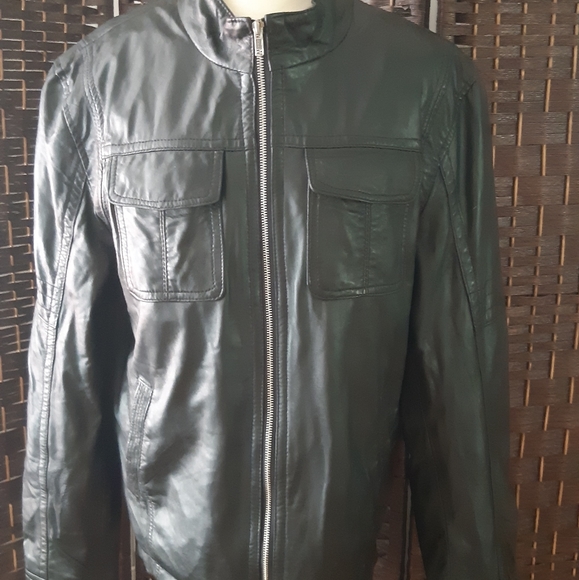 Ceralli Men's Leather  Coat look like bran new Size L - Picture 11 of 16
